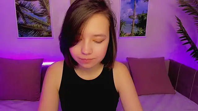 Lina Brownie online show from 01/19/25, 02:15