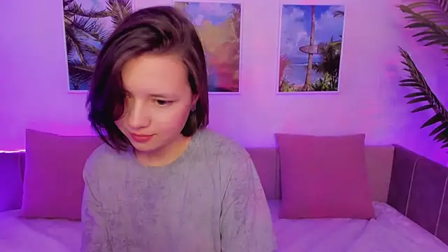Lina Brownie online show from 01/18/25, 02:14