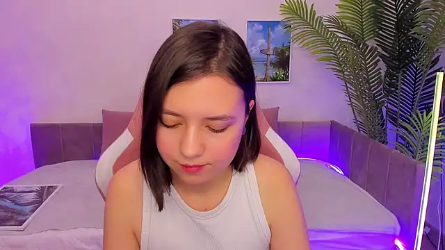 Lina Brownie online show from 02/19/25, 05:05