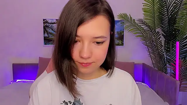 Lina Brownie online show from 03/21/25, 02:28