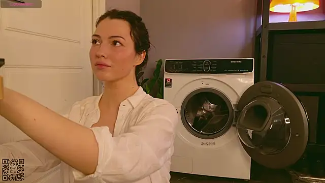 Miley Smile online show from 09/28/25, 08:54