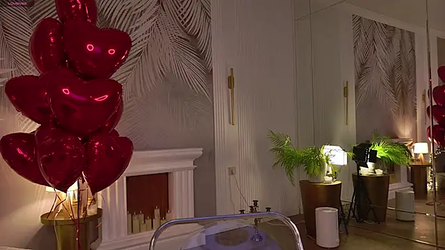 Snapshot of Miley_Smile chatting on 02/12/26, 07:41 Miley Smile online show from 02/12/26, 07:41