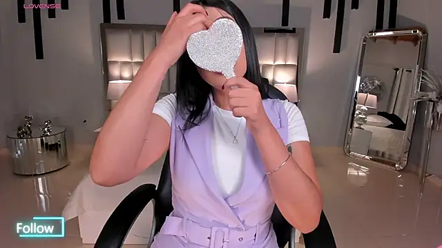 AlyssaDean online show from 12/03/25, 11:31