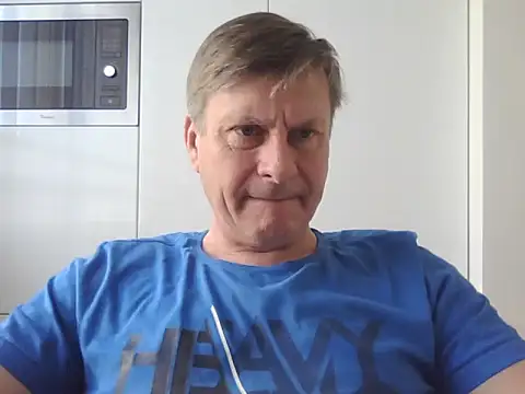 johnnym1 online show from 02/24/25, 08:06