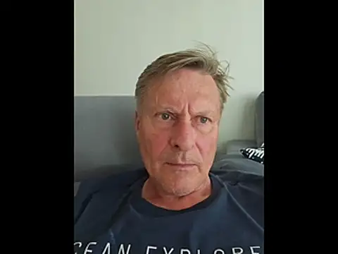 johnnym1 online show from 05/10/26, 03:14