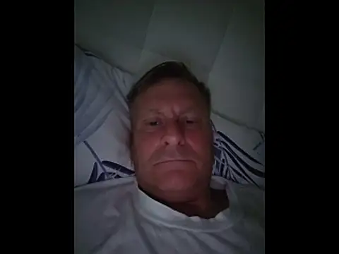 johnnym1 online show from 06/01/26, 04:13