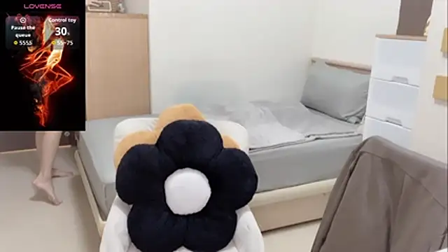 yu5888 online show from 11/01/25, 09:58