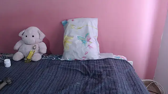 Susanlover online show from 11/21/25, 02:27