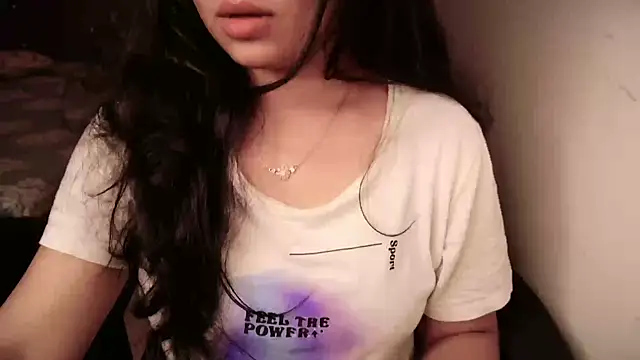 Snapshot of Spice-Summi chatting on 10/03/25, 06:09 Spice-Summi online show from 10/03/25, 06:09