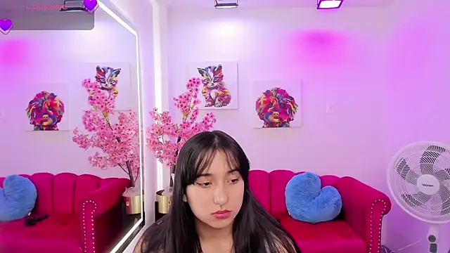 Snapshot of Miss_dolly_ chatting on 03/03/25, 12:17 Miss dolly online show from 03/03/25, 12:17
