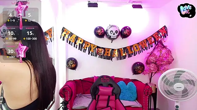 Miss dolly  online show from 10/30/25, 12:25