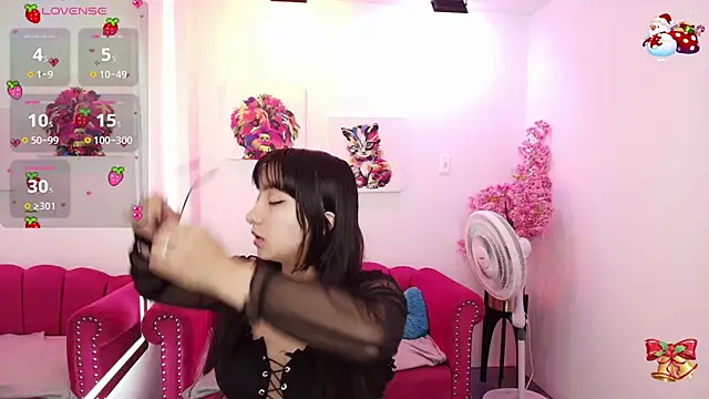 Miss dolly  online show from 11/20/25, 12:28