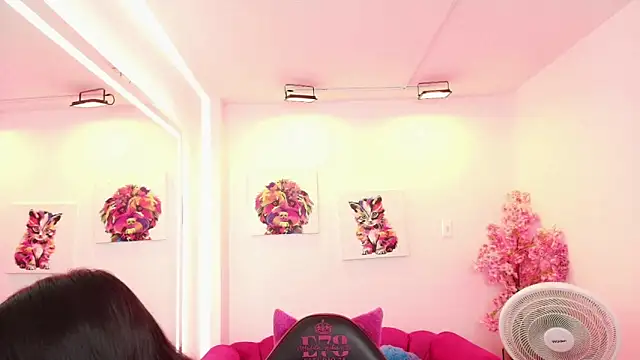 Miss dolly  online show from 12/19/25, 12:40