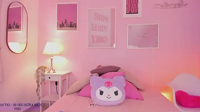 Snapshot of little-natt chatting on 02/15/25, 12:43 little-natt online show from 02/15/25, 12:43