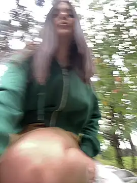 Snapshot of little-natt chatting on 02/02/25, 09:13 little-natt online show from 02/02/25, 09:13