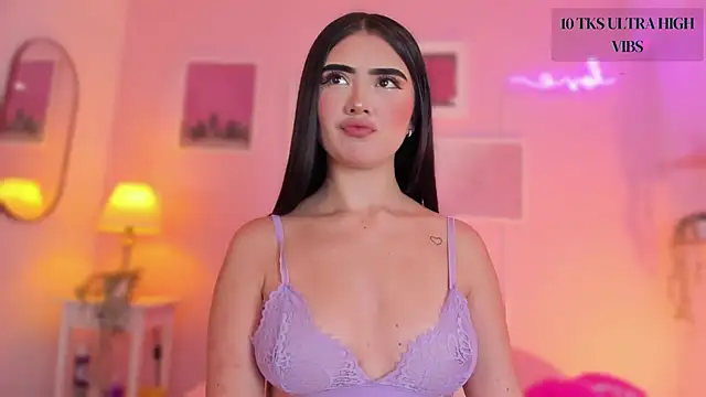 Snapshot of little-natt chatting on 01/09/25, 08:44 little-natt online show from 01/09/25, 08:44