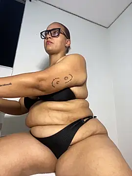 keirabbw online show from 09/25/25, 01:00