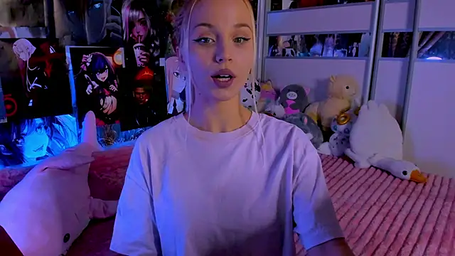 Cute  Pony online show from 12/01/25, 12:11