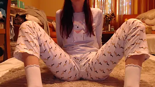 LovelyAndraGirl online show from 05/17/26, 12:05