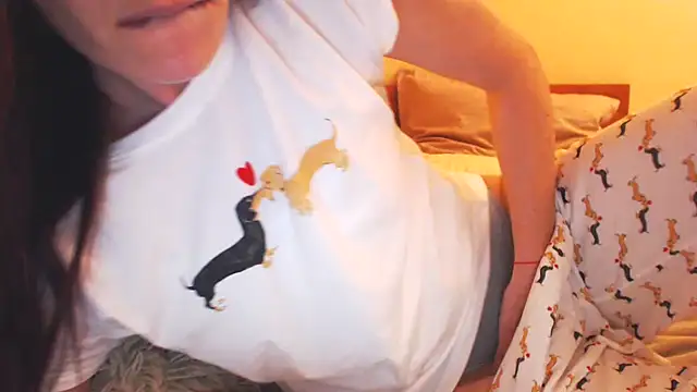 LovelyAndraGirl online show from 02/07/26, 06:49