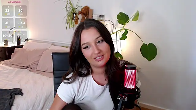 Lenas Room online show from 04/02/26, 07:37