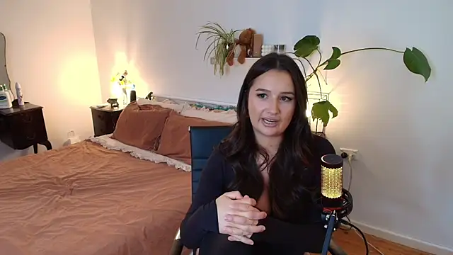 Lenas Room online show from 03/10/26, 07:23