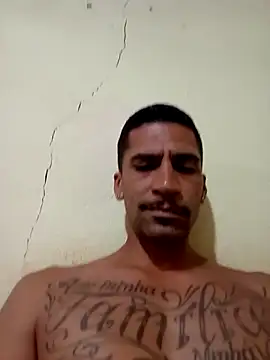adriabis013 online show from 04/21/26, 10:49