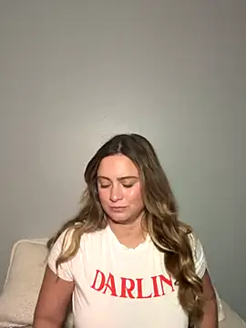 Sophie Raegan online show from 09/10/25, 02:38