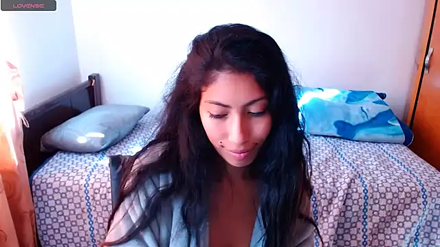 Snapshot of sofia_rosse4 chatting on 11/10/25, 08:03 sofia rosse4 online show from 11/10/25, 08:03