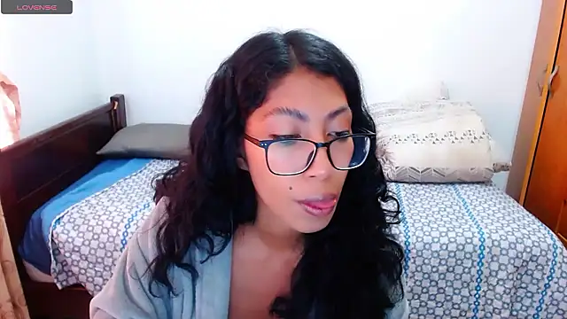 sofia rosse4 online show from 01/13/26, 12:31