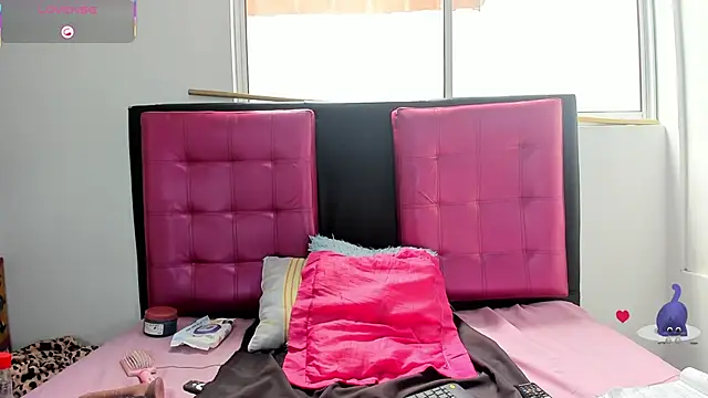 Snapshot of AlanaLars chatting on 02/02/26, 06:18 AlanaLars online show from 02/02/26, 06:18