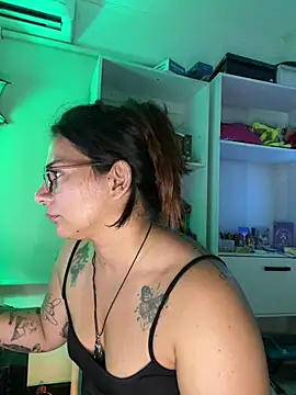 Snapshot of Amarantha_666 chatting on 05/01/26, 11:43 Amarantha 666 online show from 05/01/26, 11:43