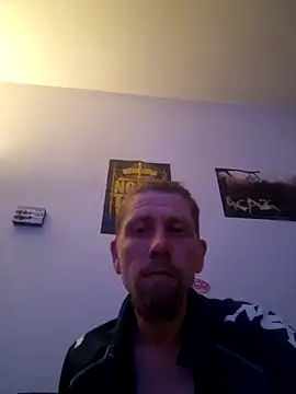 Snapshot of SID_MC_DRE chatting on 10/01/25, 06:56 SID MC DRE online show from 10/01/25, 06:56