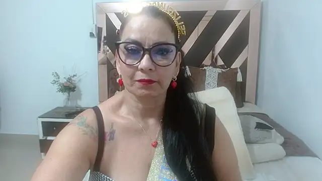 lindaesmeralda online show from 11/02/25, 11:37