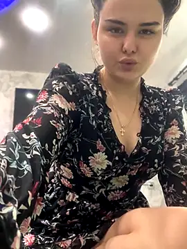 Snapshot of NikaMur chatting on 09/17/25, 03:52 NikaMur online show from 09/17/25, 03:52
