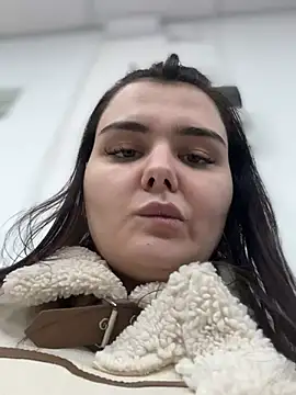Snapshot of NikaMur chatting on 02/27/25, 12:34 NikaMur online show from 02/27/25, 12:34