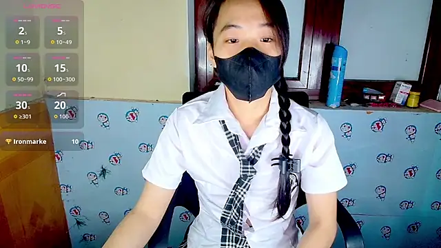 Snapshot of __Saphia__ chatting on 11/28/25, 03:12 Saphia online show from 11/28/25, 03:12