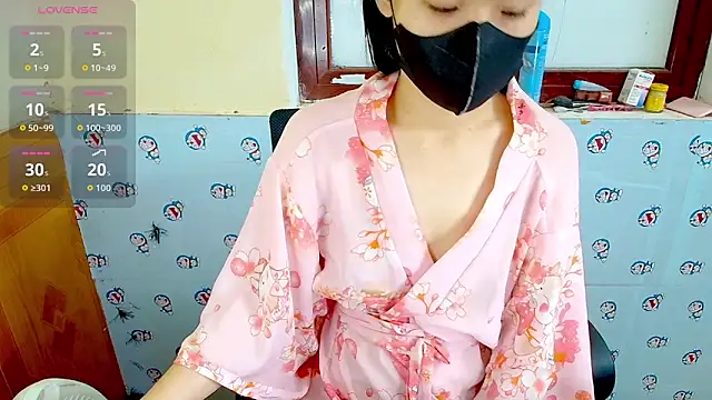 Snapshot of __Saphia__ chatting on 12/01/25, 01:06 Saphia online show from 12/01/25, 01:06