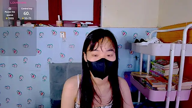   Saphia   online show from 03/05/25, 12:38