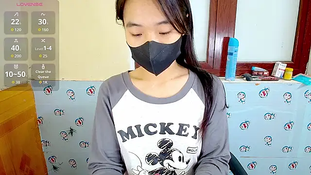 Snapshot of __Saphia__ chatting on 11/25/25, 12:33 Saphia online show from 11/25/25, 12:33