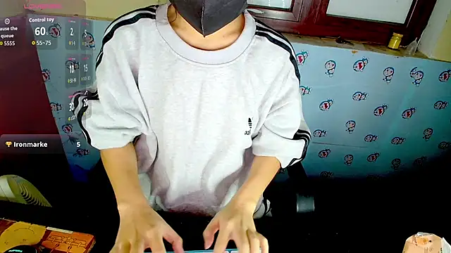 Snapshot of __Saphia__ chatting on 11/06/25, 04:27 Saphia online show from 11/06/25, 04:27