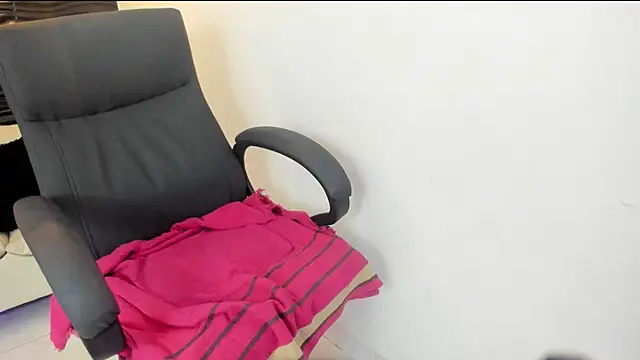 sofia 44 online show from 02/09/26, 01:31