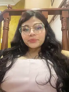 Snapshot of dayis_butera chatting on 11/17/25, 11:25 dayis butera online show from 11/17/25, 11:25