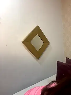 Snapshot of dayis_butera chatting on 11/24/25, 11:43 dayis butera online show from 11/24/25, 11:43