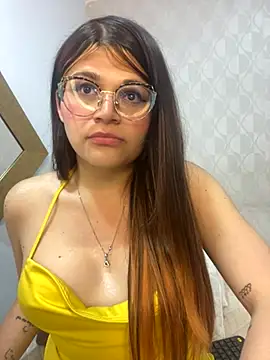 Snapshot of dayis_butera chatting on 11/29/25, 02:17 dayis butera online show from 11/29/25, 02:17