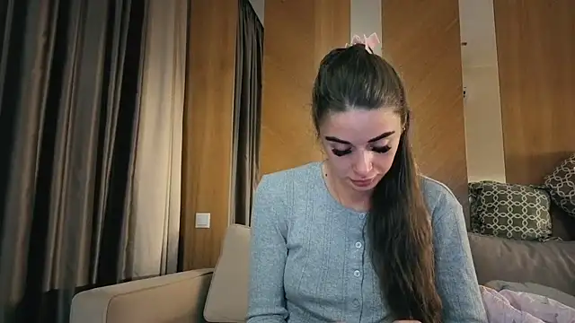 your bunnygirl online show from 10/03/25, 07:48