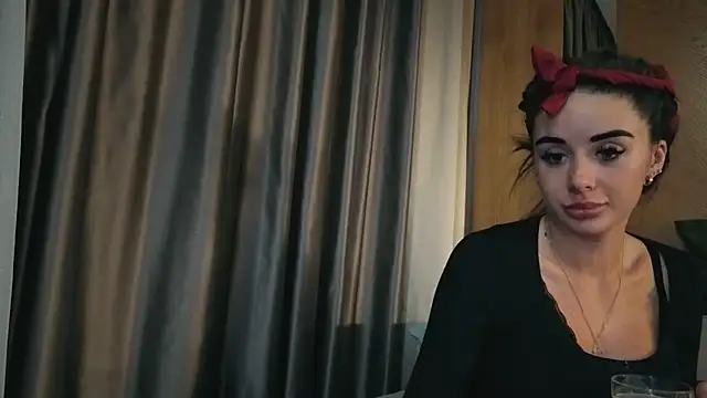 your bunnygirl online show from 10/12/25, 08:43