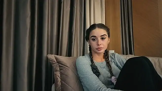 your bunnygirl online show from 11/03/25, 06:11