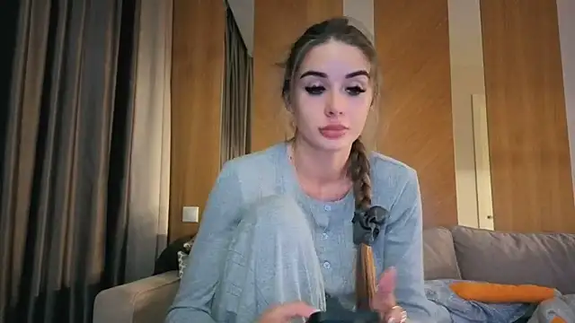 your bunnygirl online show from 10/02/25, 05:49