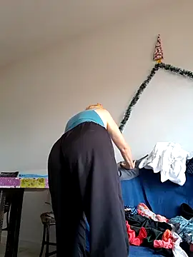 MILEIDE980 online show from 12/18/25, 11:03